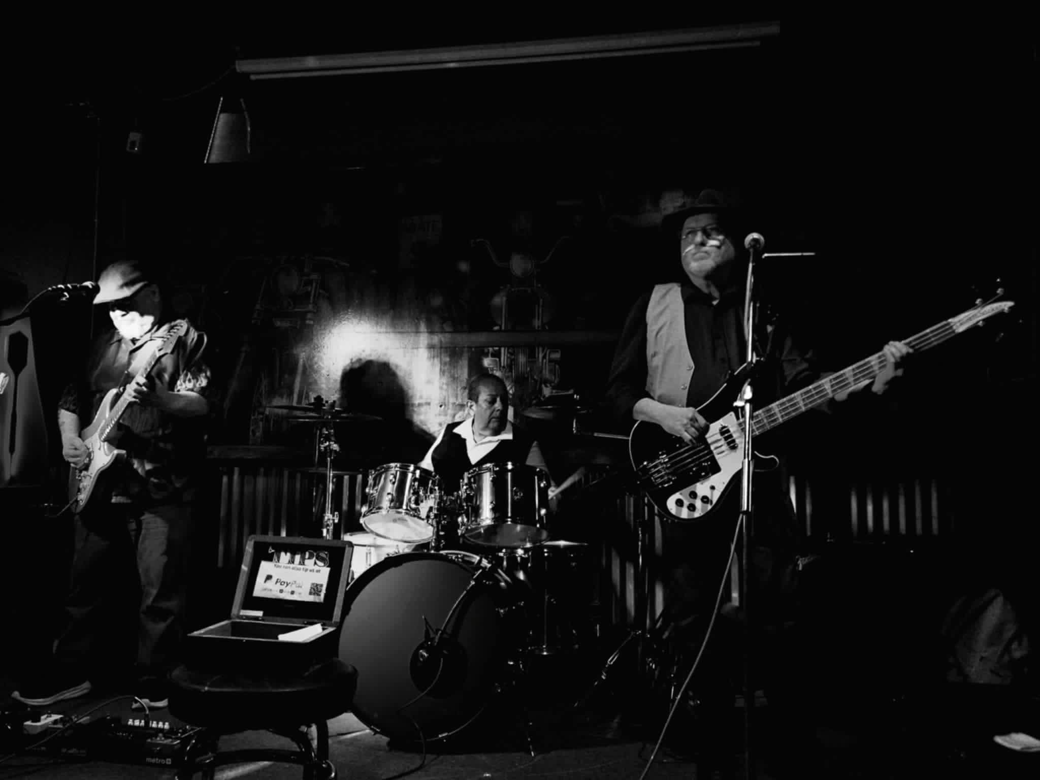 The Kaw Tunes rocking out